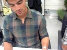 Meeting the Jonas Brothers and Demi Lovato at Walmart 1102