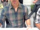 Meeting the Jonas Brothers and Demi Lovato at Walmart 1134