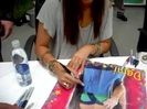 Meeting the Jonas Brothers and Demi Lovato at Walmart 2383