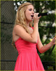 caroline-sunshine-concert-trash-04