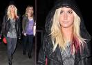 ashley-tisdale-lakers-march25