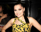 jessie-j-outside-vip-nightclub-01