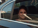 Sau plec singura si iti chemi alt taxi.?=))