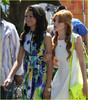 bella-thorne-zendaya-extra-grove-12