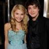 Stefanie_Scott_1337111535_1