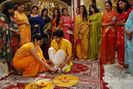 33180-avni-putting-haldi-to-ranvir