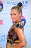 demi-lovato-teen-choice-awards-2012-red-carpet-08