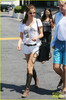 selena-gomez-japanese-restaurant-lunch-05