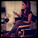 *fredonand*Mainile sus,mainile sus,de la rasarit bun pana la apus!