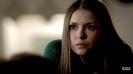 Elena se duse la baie sa al caute pe Damon .   Elena :Damon esti aici?