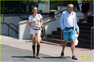 selena-gomez-japanese-restaurant-lunch-14