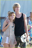 bella-thorne-tristan-pier-date-04