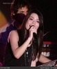 normal_miranda-cosgrove-miranda-cosgrove-kris-allen-0eZQYP