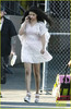 selena-gomez-hair-curlers-on-parental-guidance-set-04