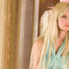 sara-paxton-786182l-thumbnail_gallery