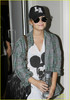 demi-lovato-lax-departure-03