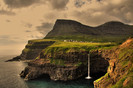 40. Satul Gasadalur din Insulele Feroe