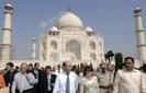 PFFFF,BASESCU LA TAJ MAHAL,IN INDIA! :o :)))) =))))) :D