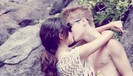 [se tineau strans in brate :X] R: ig[ NU! TE`A INSELAT!!:@ NU TE IUBESTE REVINO`TI!]