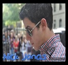 - Mda`. Va rog sa va controlati vorbele. Va trebui sa mergeti cu mine la sectie!