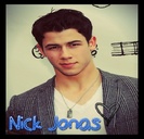 - Sa nu incercati sa parasiti orasul. Suntem cu ochii pe d-voastra. [si iesi din salon]