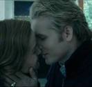 Esme_and_carlisle_kiss