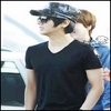 x. Pff..asteapta`ma femeie :-w..[ pleaca dupa ea ]