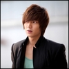 ~ Eu si Sulli..ea [aratand spre Hyuna] si Yesung.
