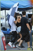 selena-gomez-justin-bieber-visit-06a