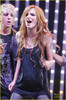 bella-thorne-citywalk-concert-11