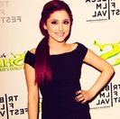 Ariana Grandee (241)