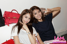 Yoona and Sooyoung Peace :x .