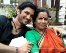 195033-sushant-singh-rajput-usha-nadakarni-on-the-sets-of-pavitra-rish