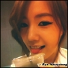 ~Bye HyunA..:-h [isi i`a un pahar de whisky apoi bea]