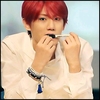 ~ Tae...de ce te ascunzi dupa perdea?...:-w...:)).Stiu ca`ti place ptr k a cantat Hwa..:-w