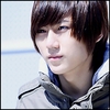 ~ G.na..plzz...:o3...[ii sopeteste] Stai aici..ma simt ciudat..cand sunt doar cu ea...8-|...