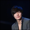 ~ Hyun...esti ciudat...:-w...zau asa...:-|...
