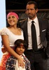 zuria-vega-nicholas-chunga-gabriel-soto-presentacion-un-refugio-para-el-amor-mexico-2012