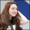 ~>.:))...Aveam impresia ca spui..``il sarut``...:))...:-"