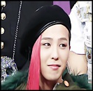 •. [se ridica si se plimba pe langa lac] ahh..simt ceva..:-?