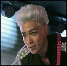 ..~.. aam..Bora e in spital pt ca..viziteaza o prietena..si doarme acolo in seara asta..:-?