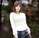 [se uita la tel] Ah,trebuie sa plec,imi pare rau ca te las aici,dar e urgent..:-s Byes..[hug,pleaca]