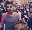 _. Heii Natasha srry pt faza aia ;-?? Si pt Zayn ;-j e cam idiot de felu lui :D