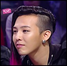 •. binee..:)[o saruta] acum nu se mai plictiseste printesa,nu`i asa? :))