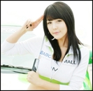 (coboara) Salut :-h Amm...:-s Unde o fi? :-s (pleaca la bucatarie)