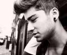 Zayn vroia sa se arunce in fata trenului