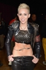normal_158444211-singer-miley-cyrus-attends-vh1-divas-2012-at-gettyimages
