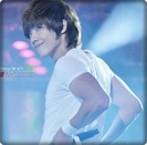 - Si mie mi`a fost der de tnee !! Deci ce mi`ai adus? :>