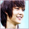 @. [se uita la brad] ..Chh.. :)) ..[se ridica; ia globuri]..Like this:> [pune`n brad]..