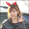 #intra#Hey Taee ;;).Onew mi-a dat sa-ti aduc asta..Azi dc nu ai trecut pe la mn inainte sa pleci?:(